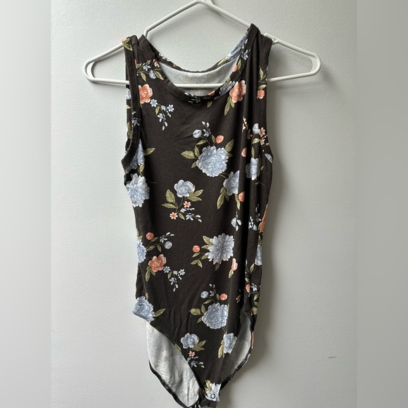 American Eagle Bodysuit Tank Top Size Small Floral Design, Never Worn. - Picture 1 of 3